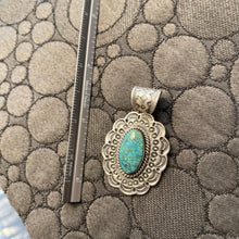 Load image into Gallery viewer, Pendant- kingman turquoise