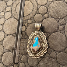 Load image into Gallery viewer, Pendant - Bisbee turquoise